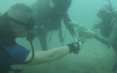 Video: Hong Kong Humans – Meet the deep sea litter-pickers